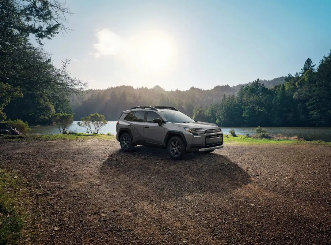 颜值出众，新一代丰田RAV4全球首秀，预计年内国产