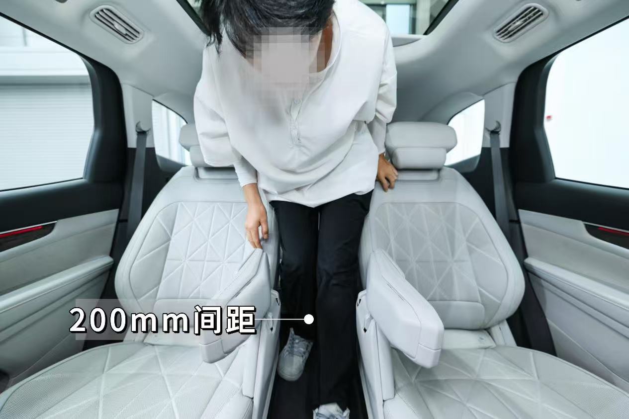 选购指南 锐界Lvs 汉兰达 PK 哪款值?