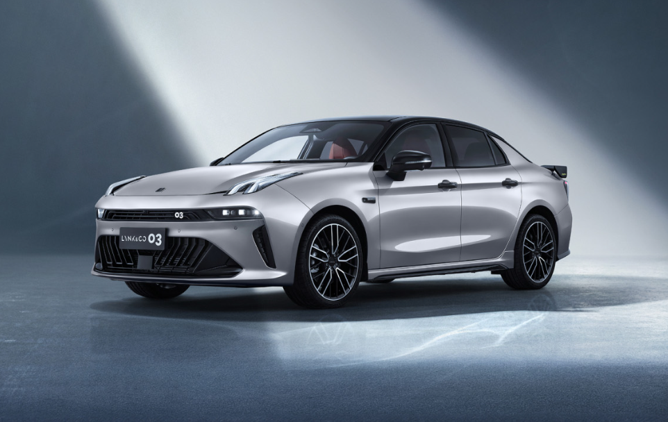 第三代领克03上市,2.0T动力总成下放,零百6.5秒!