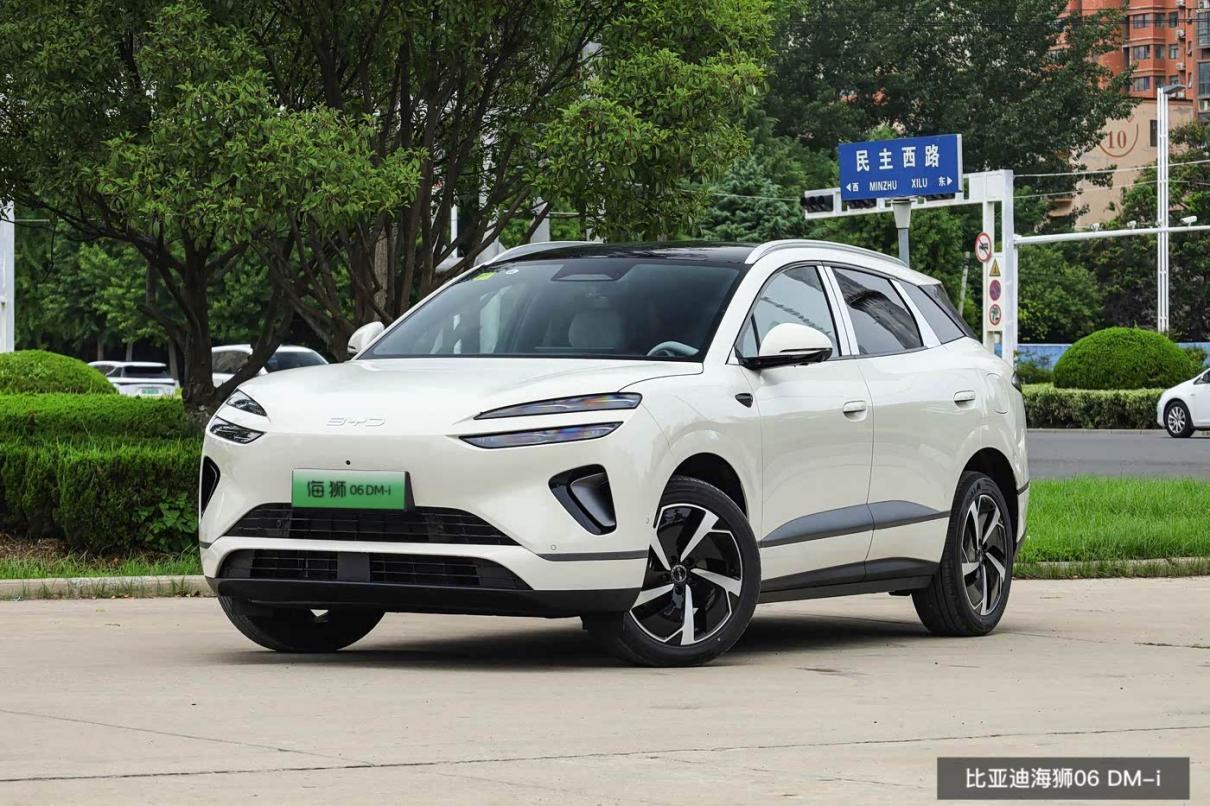 中型SUV配激光雷达+后排桌板启源Q07相较海狮06如何